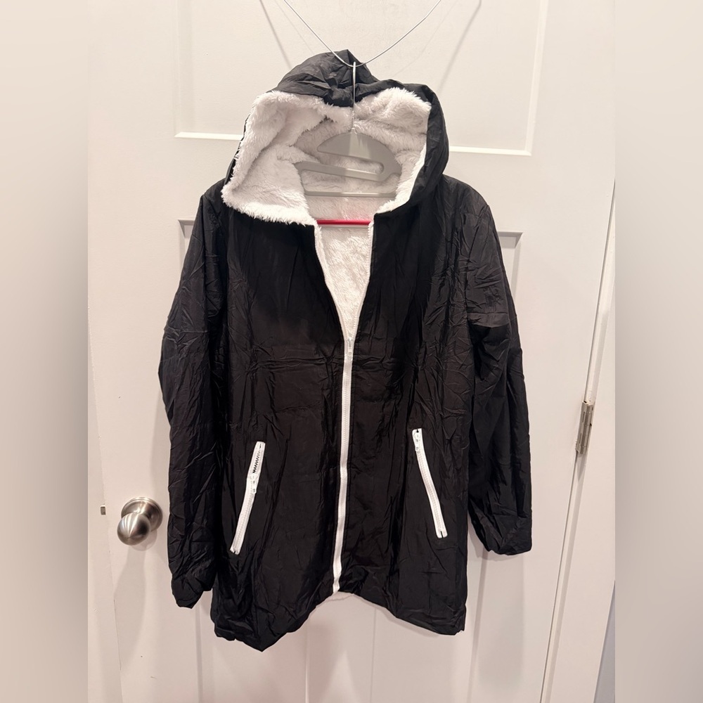 Black Sherpa Lined Hooded Jacket Medium Cozy Zip Coat NWOT